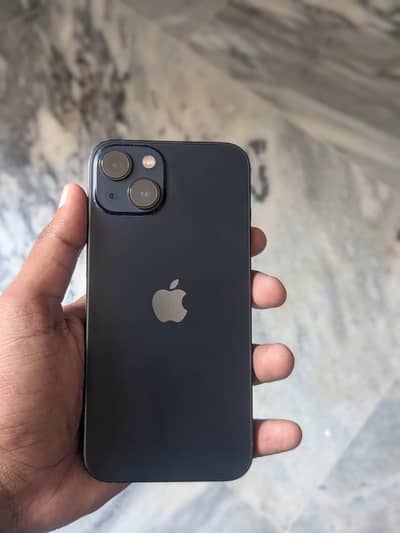 Apple iPhone 13