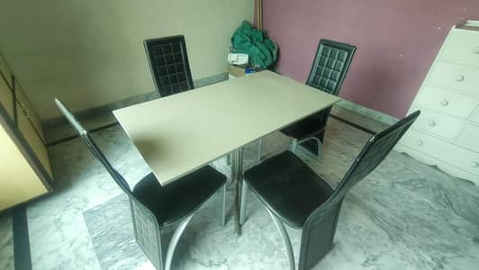 Dinning table with chairs