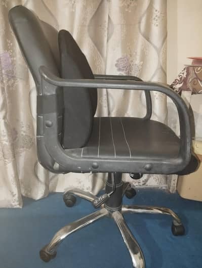 revolving chair