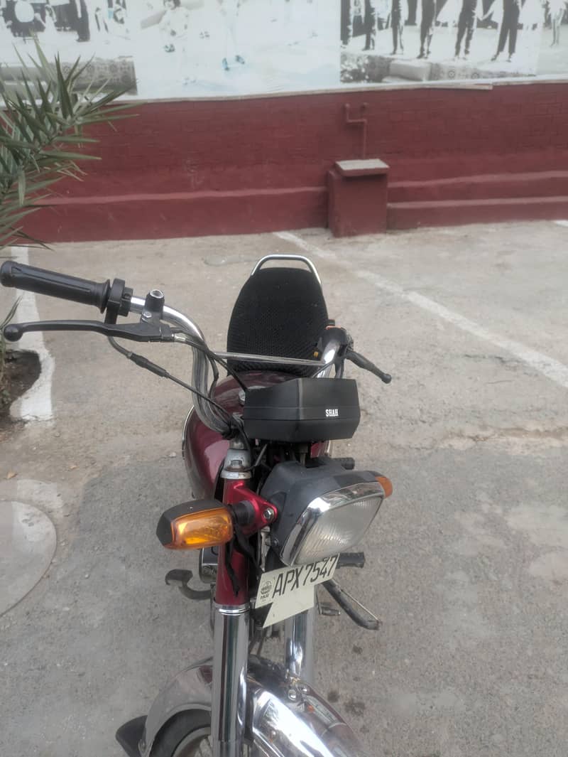 CD 70 good condition 4