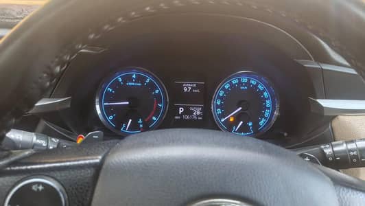 Toyota Corolla Altis Grande 2015