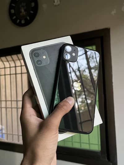 iPhone 11 64gb Pta Approved with Box