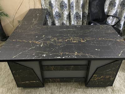 Executive table for office slightly used