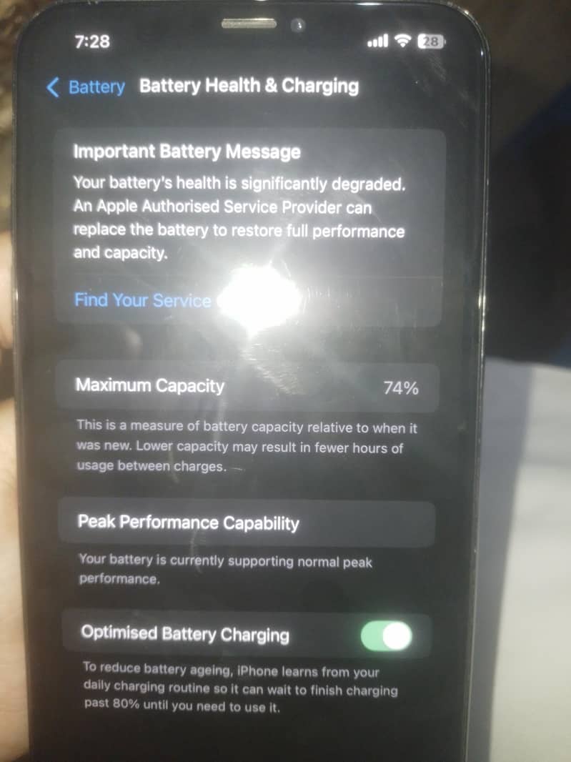Apple iPhone XS Max 4