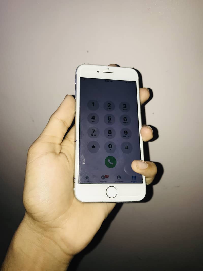 Apple iPhone 8 6