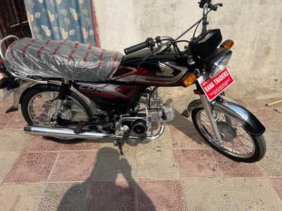 Honda CD-70 Urgent For Sale. .