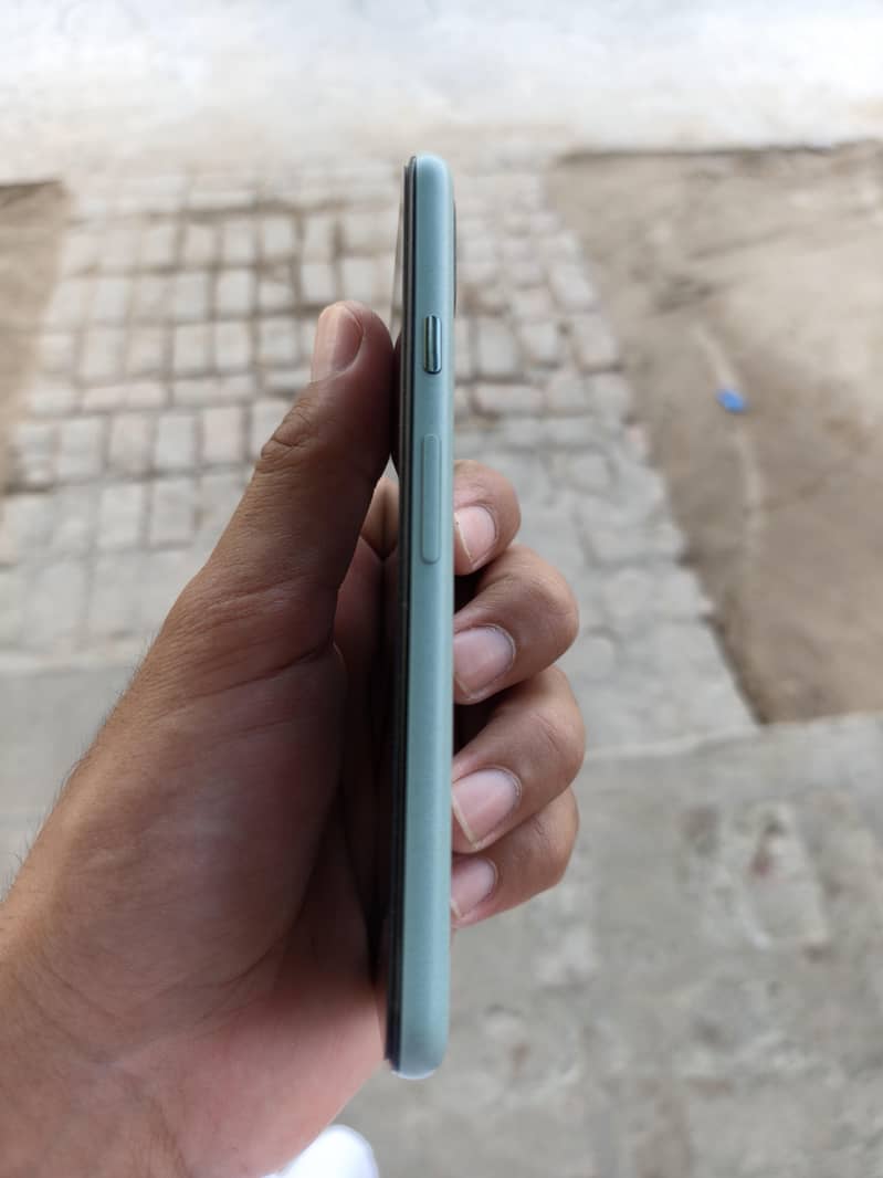 Google Pixel 5 2