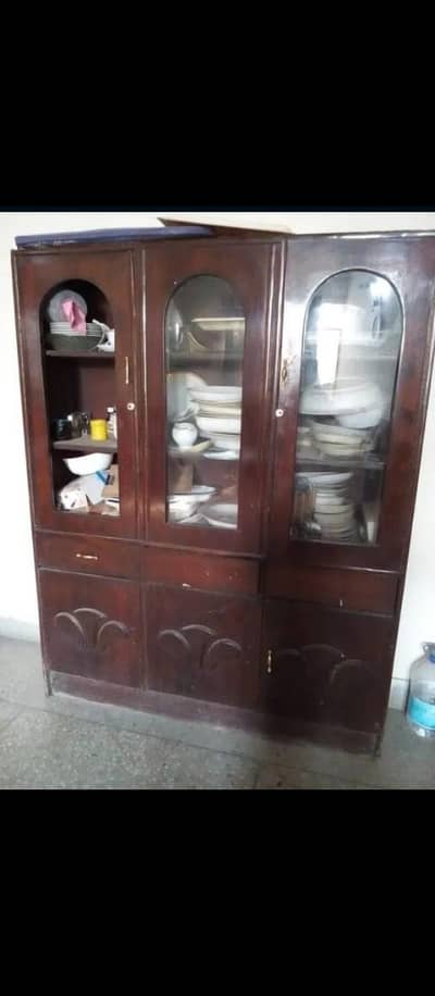 Wooden Showcase| Crockery Cabinets for sale