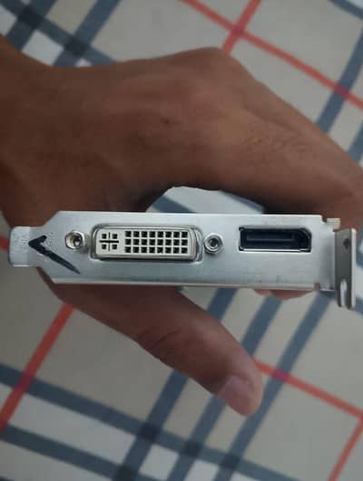 NVIDIA QUADRO K620 128 BITS AND ADAPTER FREE