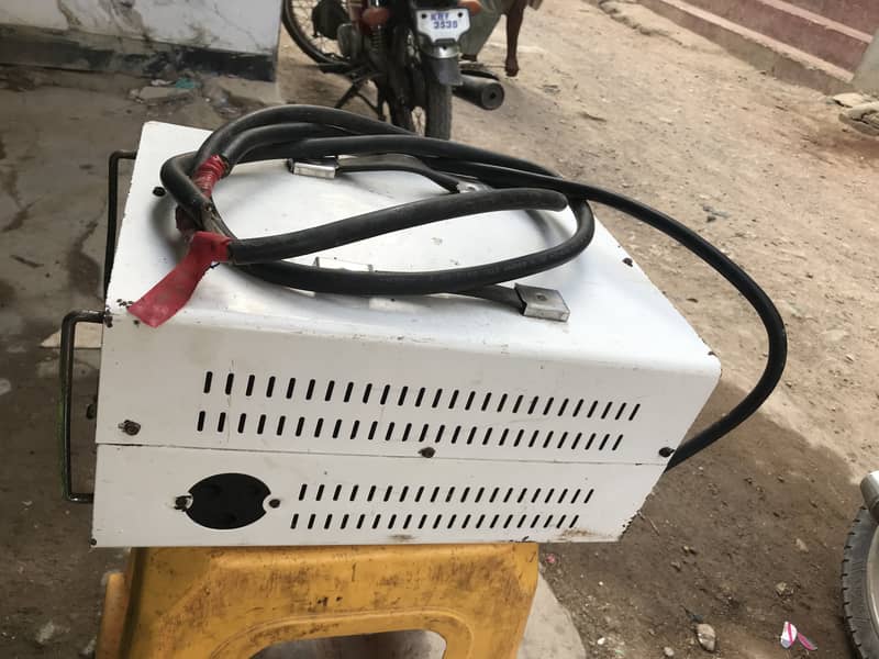 Automatic voltage stabilizer 4