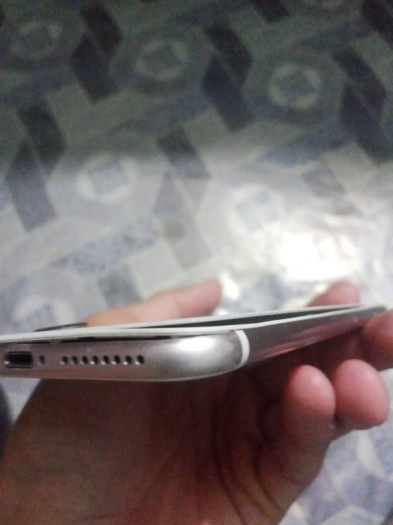 Apple iPhone 7 Plus 4