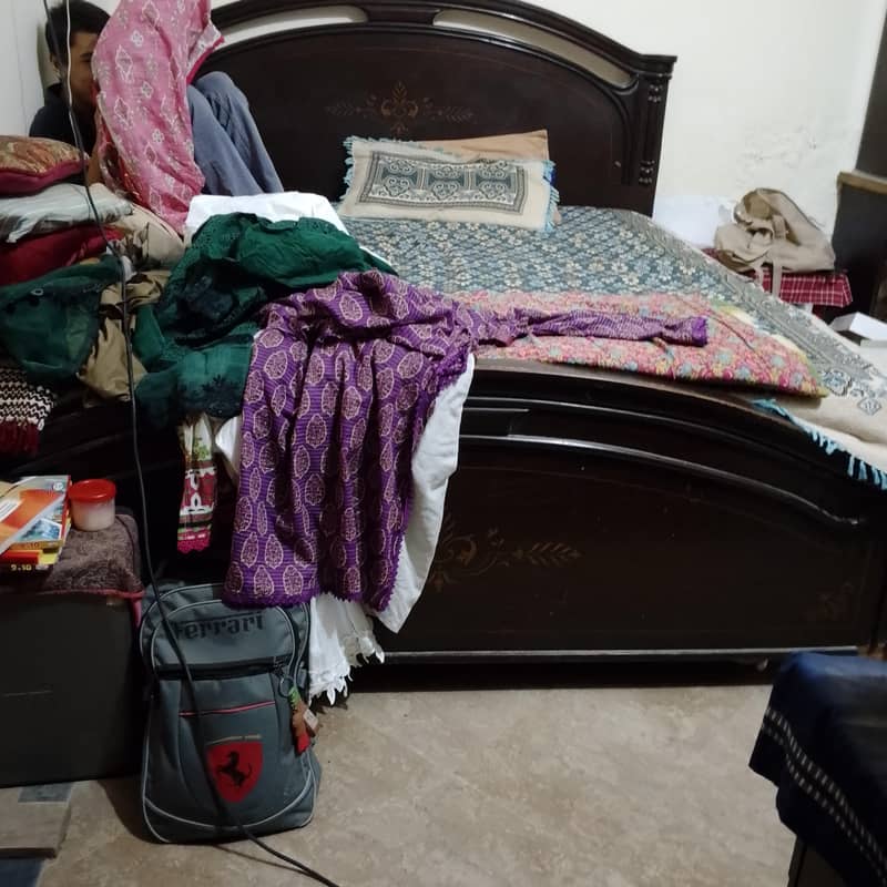 bed with dressing table 3