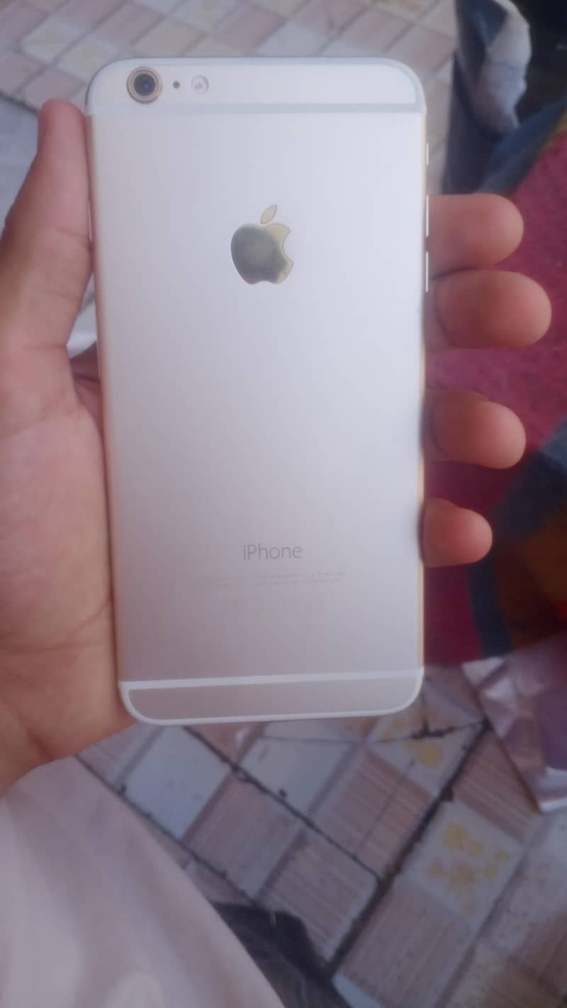 Apple iPhone 6 Plus 1