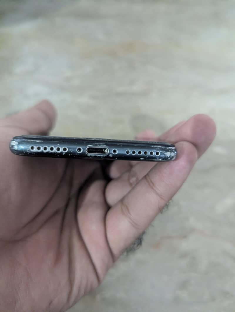 Apple iPhone 7 2