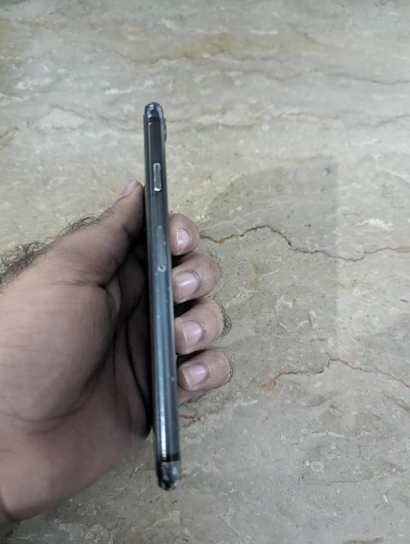 Apple iPhone 7 5