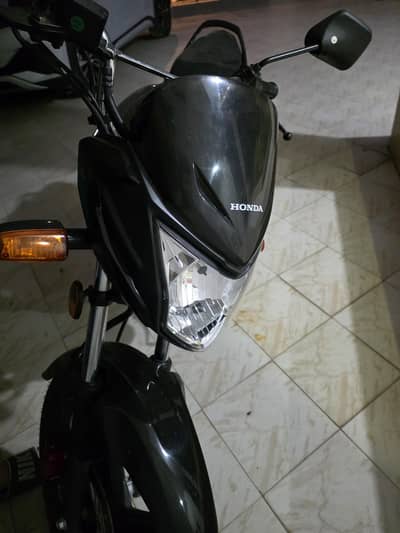 CB125F black almost brand new. 2026 model and 2026 registered bike