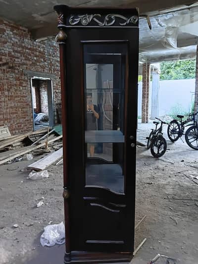 1 door cabinet