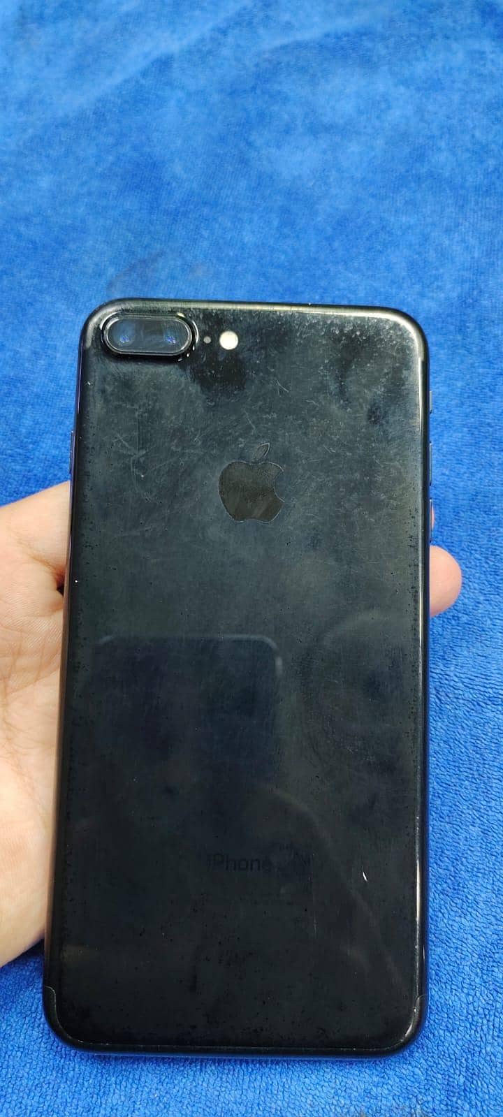 Apple iPhone 7 Plus 1