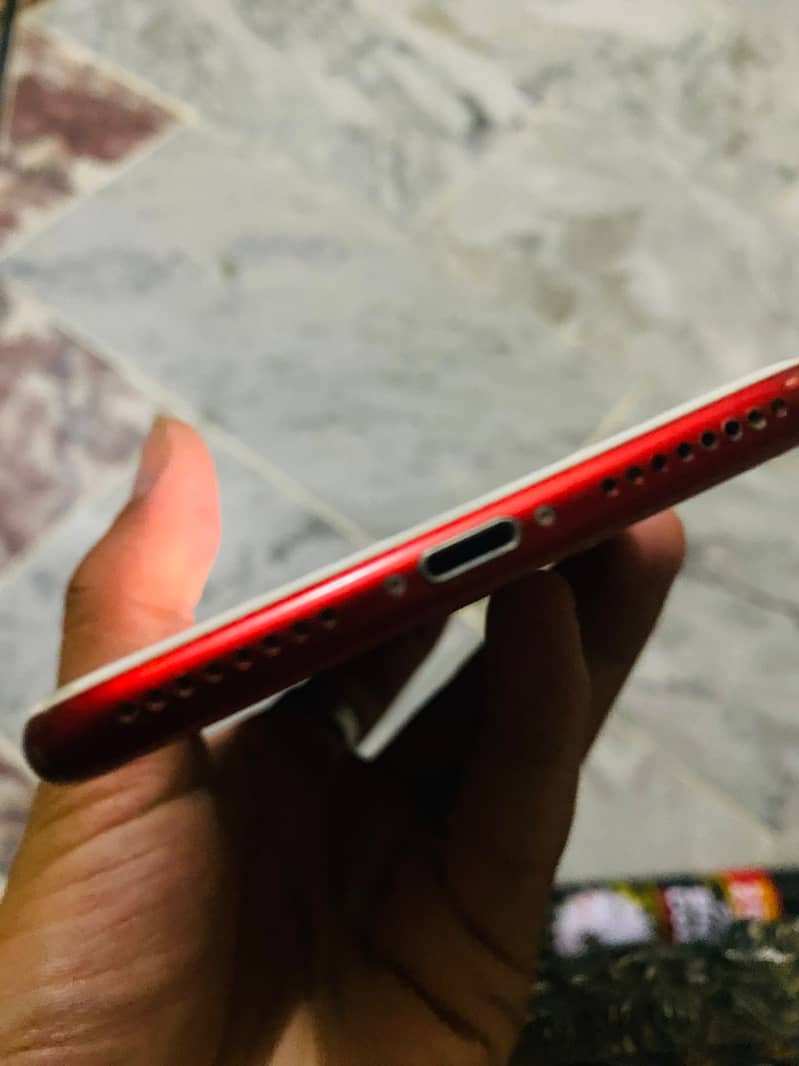 Apple iPhone 7 Plus 2