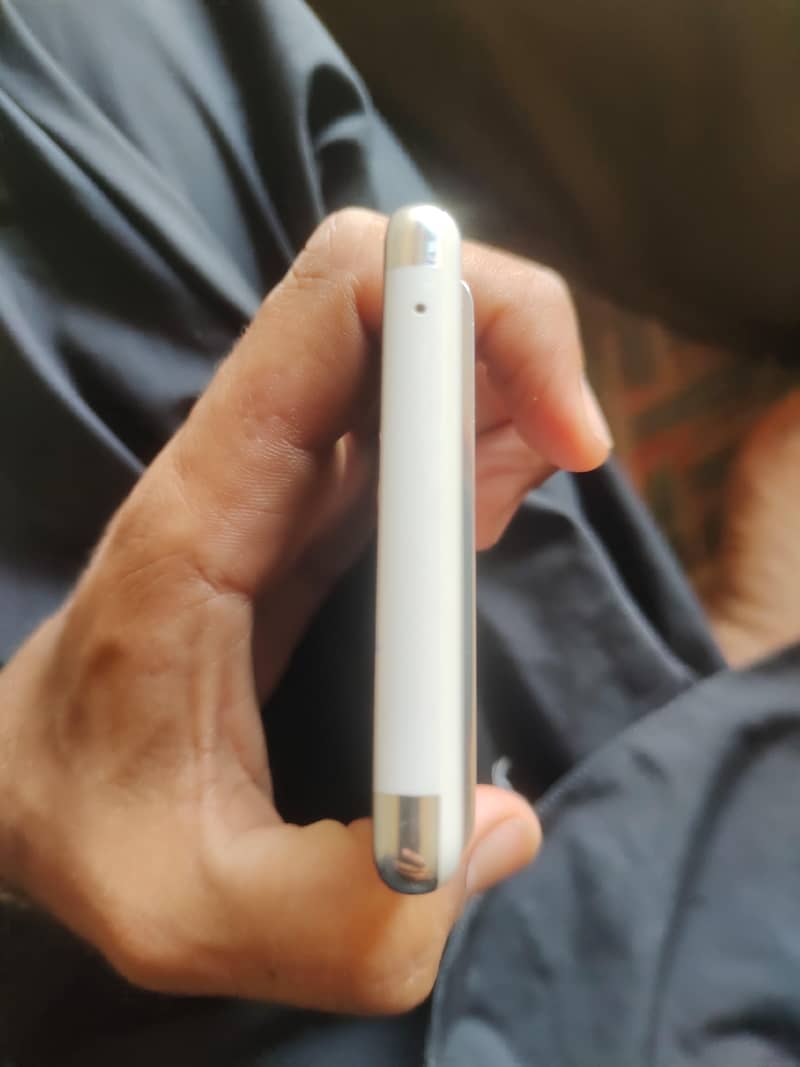 Google pixel 6 pro 4