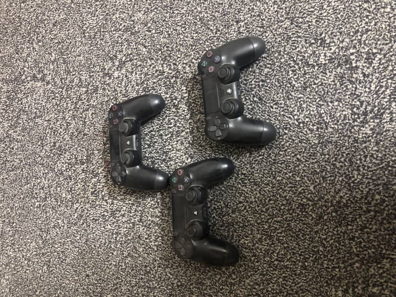 Ps4 slim 4