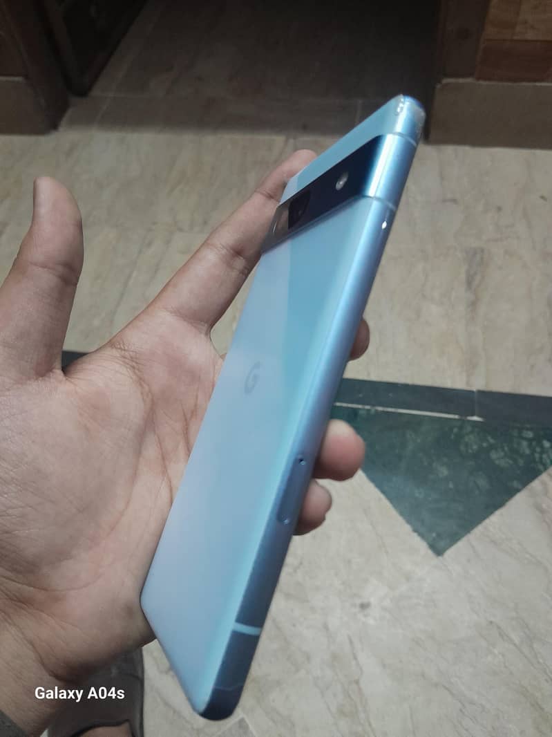 Google Pixel 7a 2