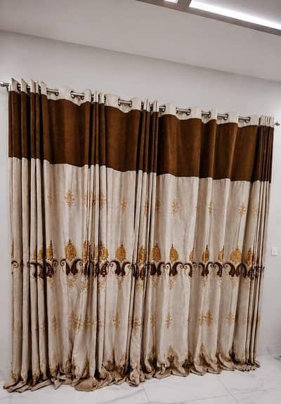 cutains  for sale very good condition double panel