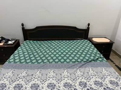 Solid wood bed