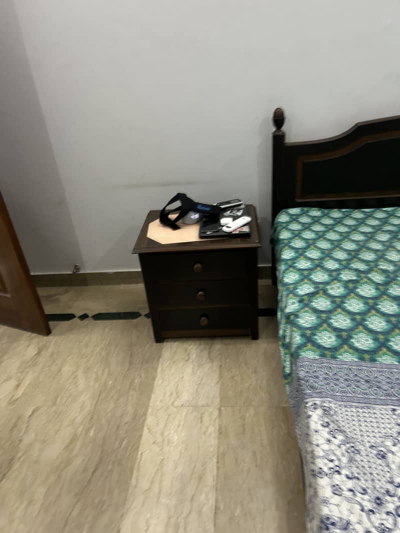 Solid wood bed 1