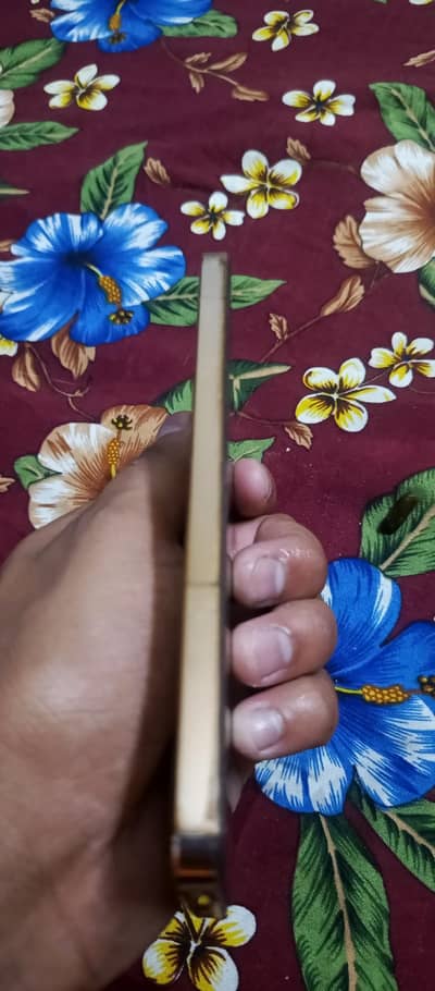 Vivo V23 gb12 256gb all okay