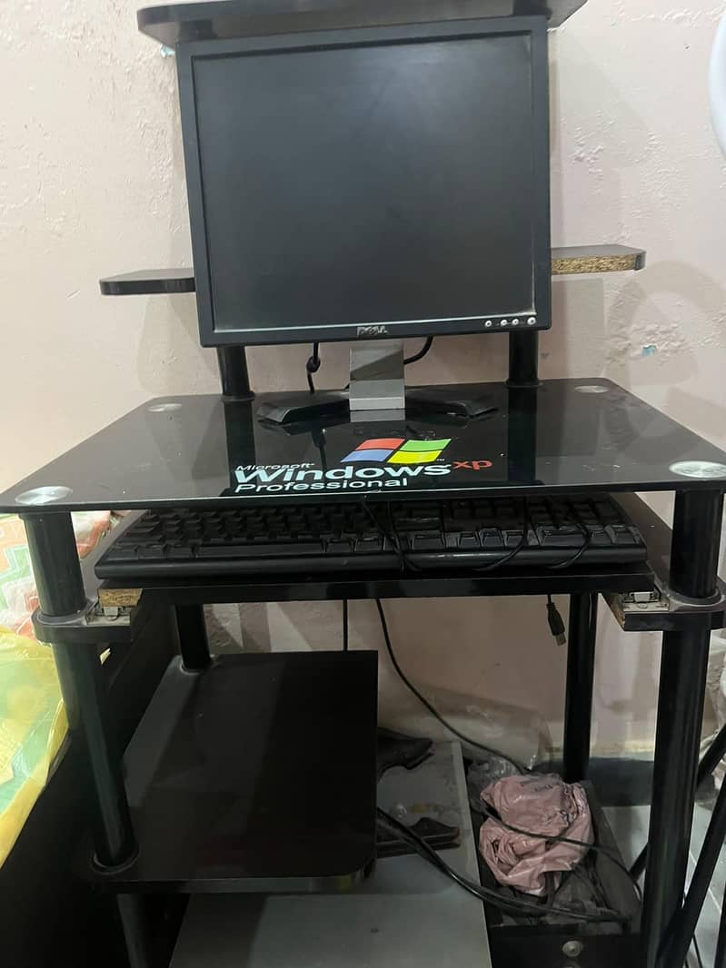 computer trolley with computer and dressing table 0