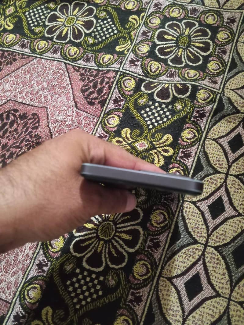 Realme C75 6
