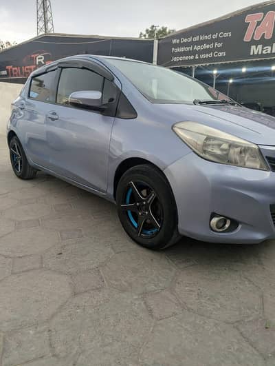 Toyota Vitz 2013