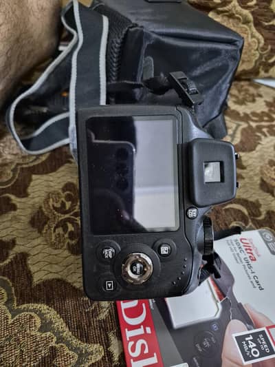 Fujifilm FinePix 28x Zoom Camera / 16GB Memory Card / 10/10 Condition