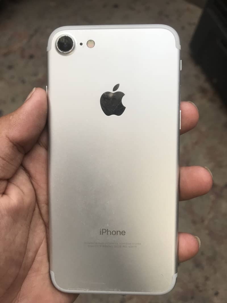 Apple iPhone 7 5