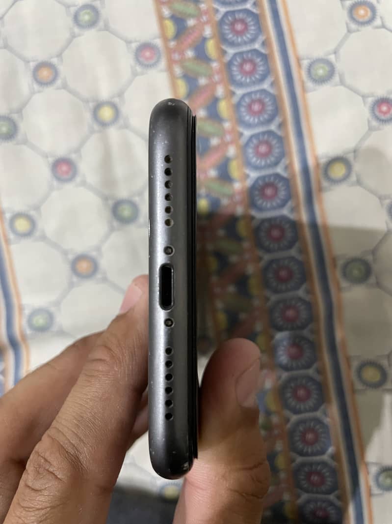 Apple iPhone 11 2
