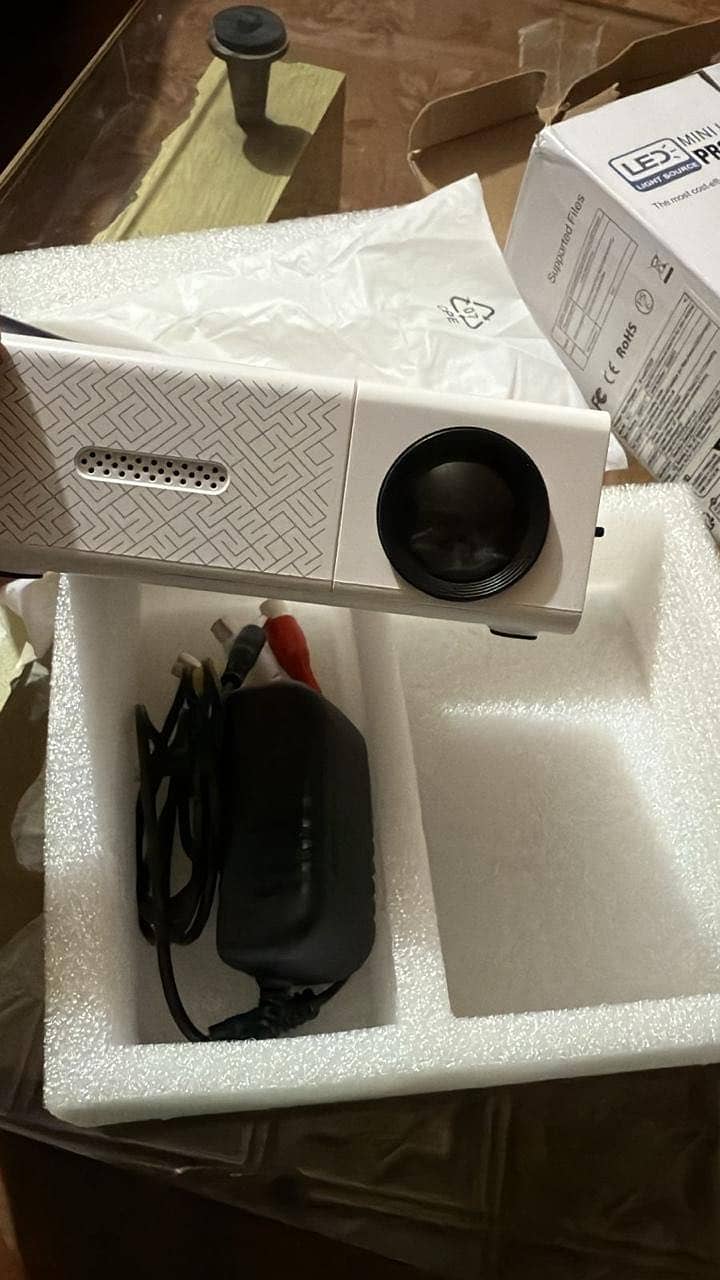 Mini Projector 0