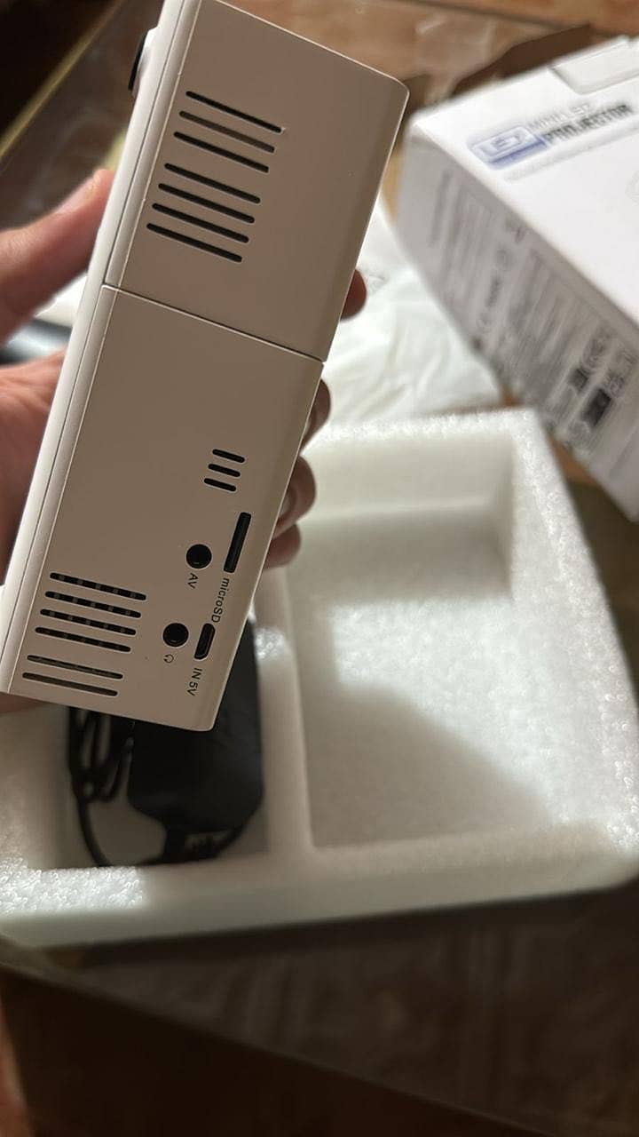 Mini Projector 5