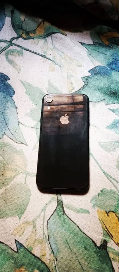 Apple iPhone XR