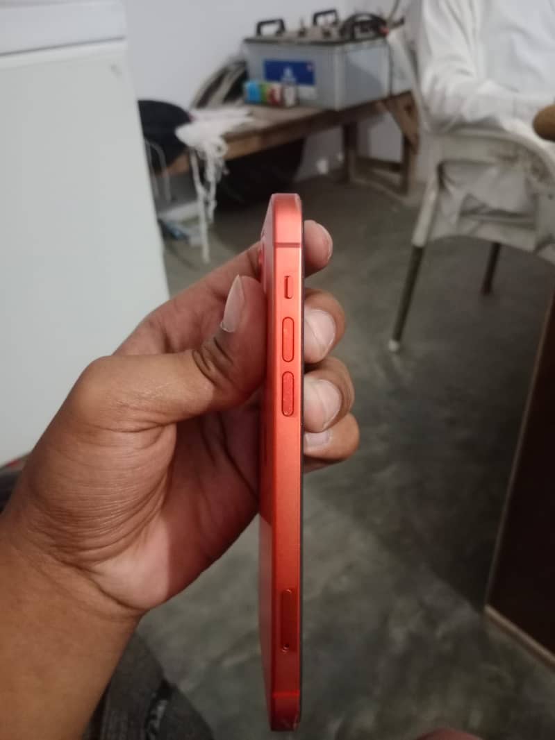 Apple iPhone 12 1