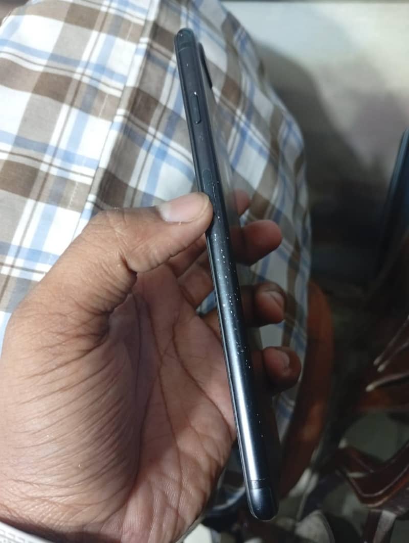 Apple iPhone 7 Plus 4