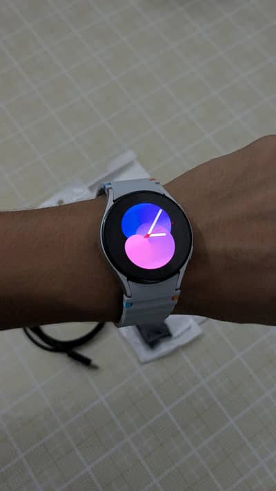 SAMSUNG GALAXY WATCH 5