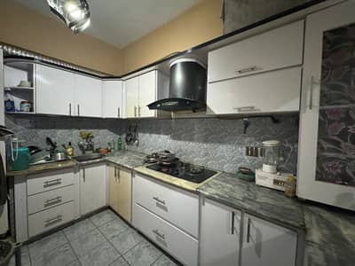 FLAT FOR SALE 3 BED DD SAMRINA CORNER BLOCK 14 GULISTAN E JAUHER