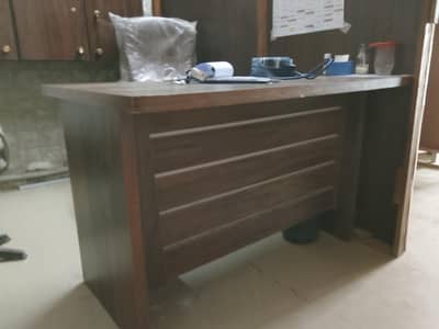 1 PCs Dr. table