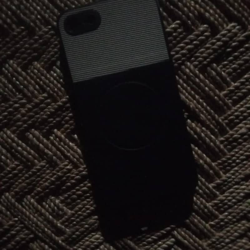 Apple iPhone 7 1