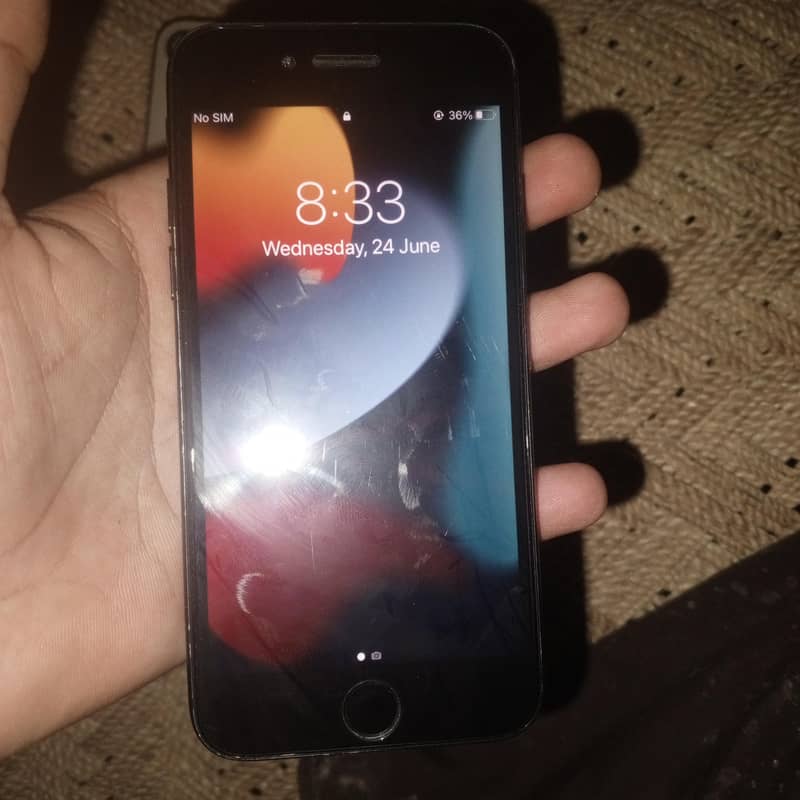 Apple iPhone 7 3