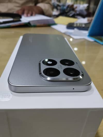 Xiaomi 15t box open only