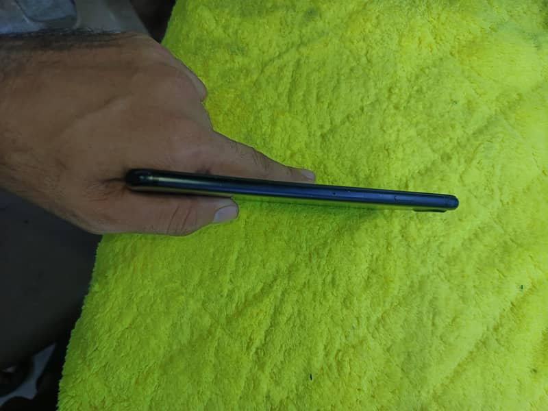 Apple iPhone 7 Plus 3