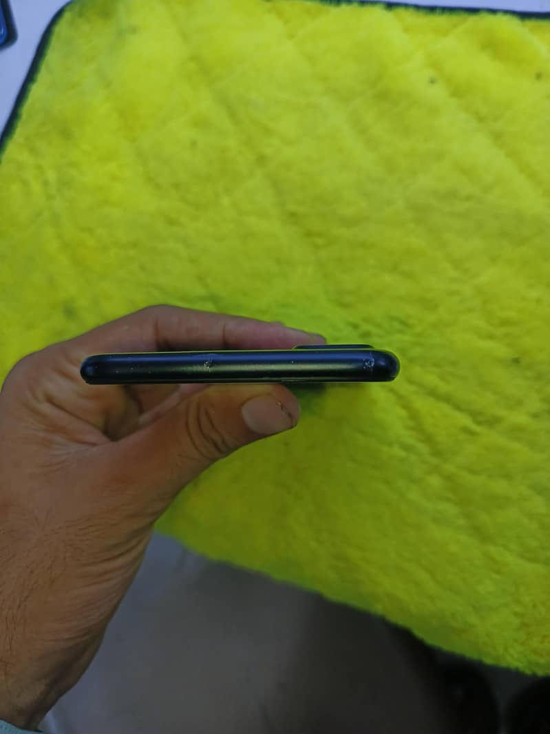 Apple iPhone 7 Plus 4