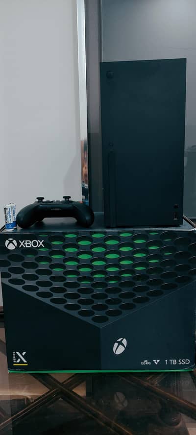 Xbox Series X – Almost New Condition
